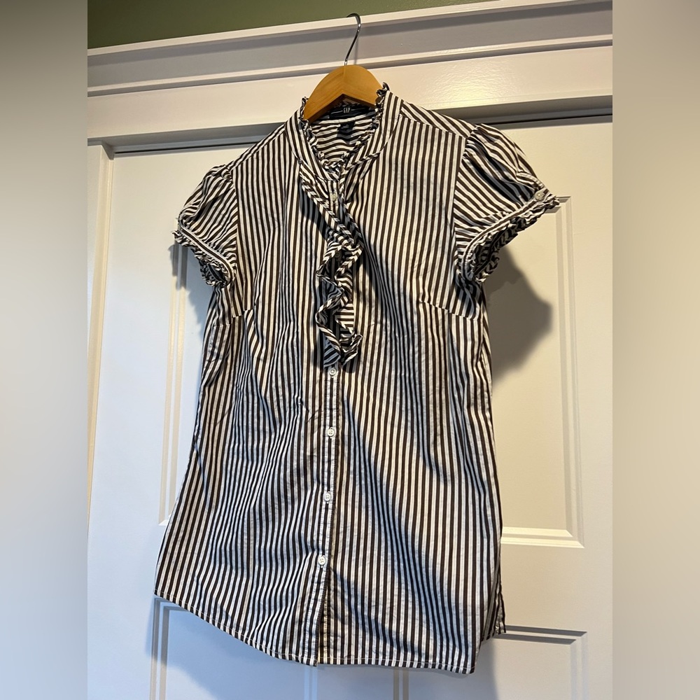 Gap Cap Sleeve Stripe Blouse Size 4